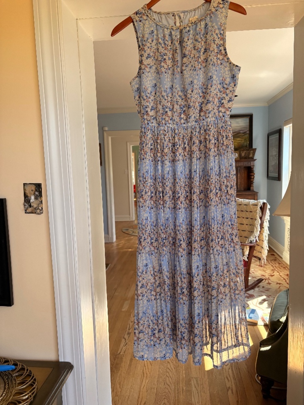 Maison Jules Blue Floral Pleated Summer Stripe Empire Sleeveless Crew Sundress M